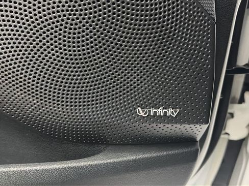 Used 2022 Hyundai Veloster N image 23