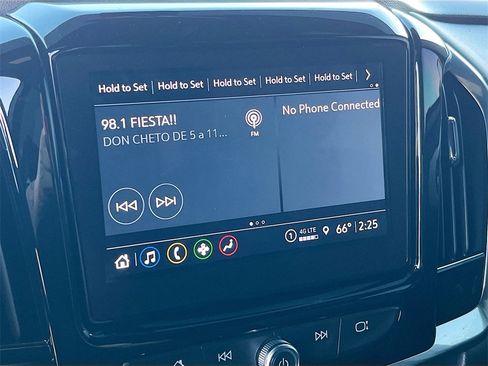 Used 2023 Chevrolet Traverse LT image 14