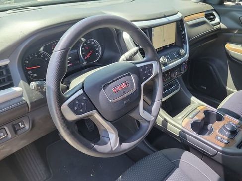 Used 2023 GMC Acadia SLE w/ Driver Convenience Package FWD image 21