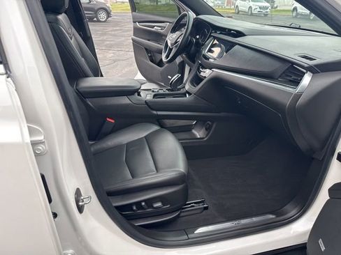 Used 2022 Cadillac XT5 Premium Luxury image 37
