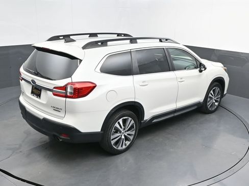 Used 2022 Subaru Ascent Limited image 32