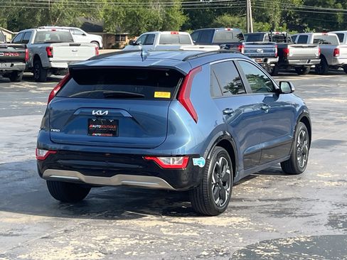 Used 2023 Kia Niro Wind FWD image 10