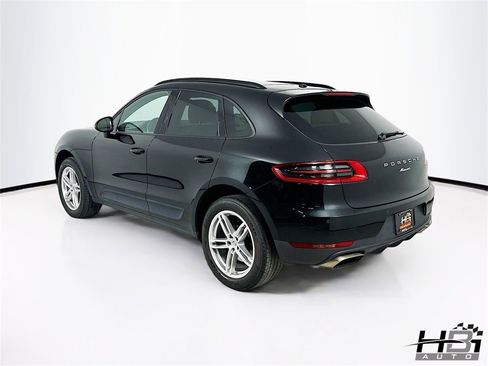Used 2018 Porsche Macan image 8