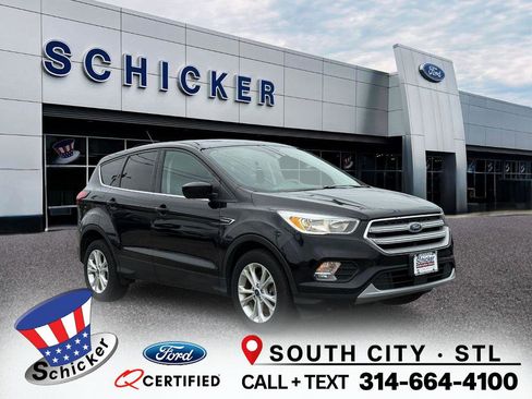 Used 2019 Ford Escape SE image 1