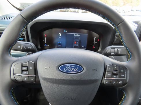 New 2026 Ford Maverick Lobo image 9