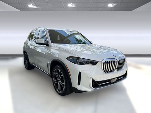 Used 2025 BMW X5 sDrive40i w/ Parking Assistance Package RWD image 7