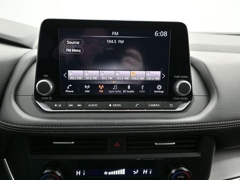 Certified 2024 Nissan Rogue SV image 18