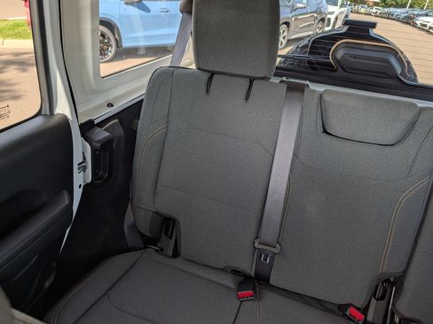 Used 2025 Jeep Wrangler Unlimited Sport AWD/4WD image 12