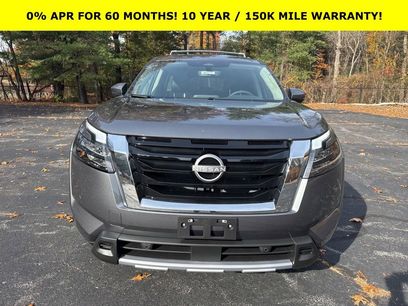 New 2025 Nissan Pathfinder SL