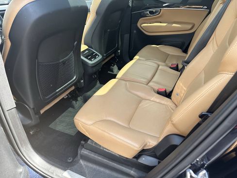 Used 2017 Volvo XC90 T6 Momentum w/ Vision Package AWD/4WD image 16
