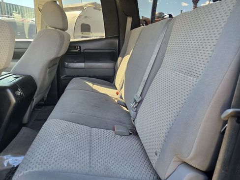 Used 2011 Toyota Tundra 4x4 Double Cab w/ Tow Pkg image 18