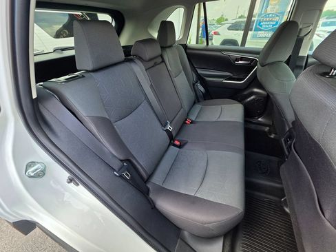Used 2023 Toyota RAV4 XLE FWD image 4