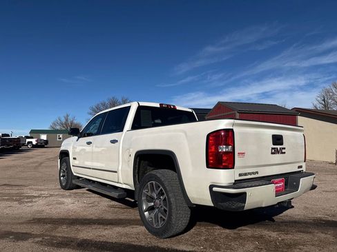 Used 2014 GMC Sierra 1500 SLT w/ All-Terrain Package AWD/4WD image 5