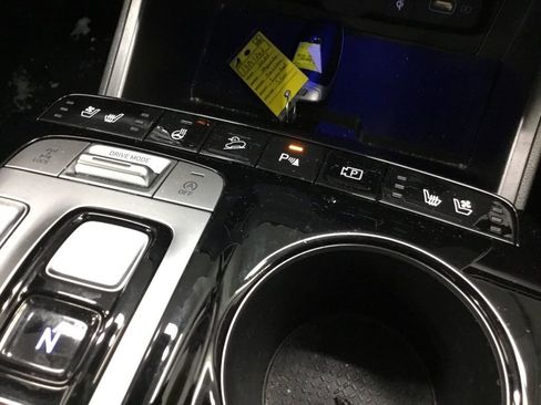 Used 2024 Hyundai Tucson Limited image 30