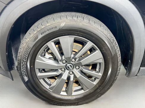 Used 2024 Nissan Pathfinder SV FWD image 13