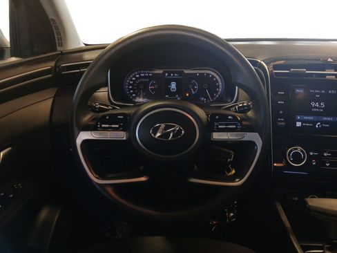 Used 2023 Hyundai Tucson SE image 12