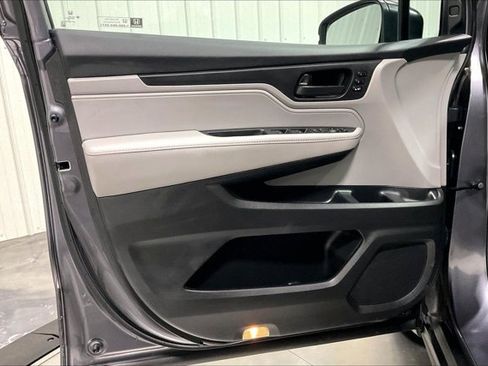 Used 2024 Honda Odyssey EX-L image 23