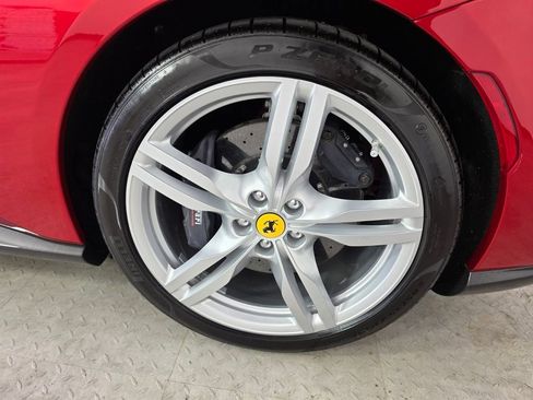 Used 2022 Ferrari Portofino M RWD image 16
