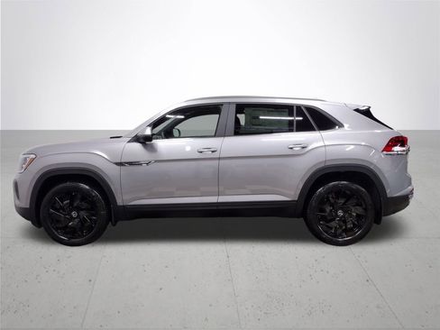 Used 2025 Volkswagen Atlas Cross Sport SE AWD/4WD image 11