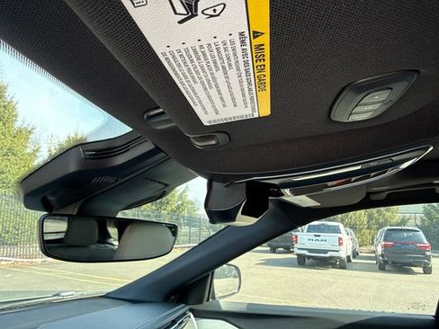 New 2026 Jeep Cherokee Limited image 30