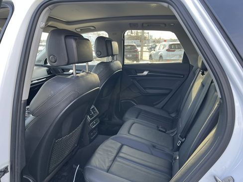 Used 2019 Audi Q5 Prestige w/ Prestige Package image 7