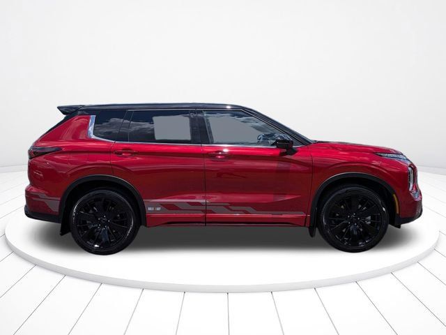 New 2026 Mitsubishi Outlander AWD image 2