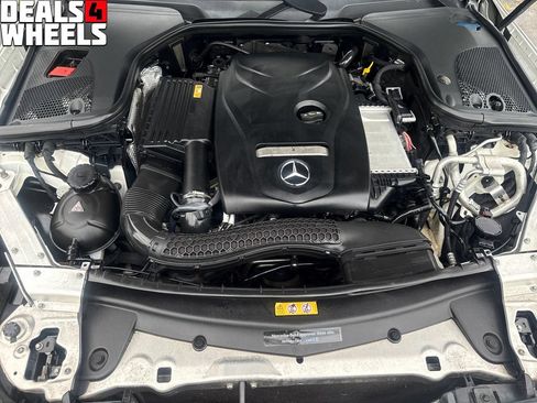 Used 2017 Mercedes-Benz E 300 4MATIC image 22