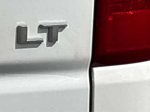 Used 2025 Chevrolet Silverado 1500 LT RWD image 21