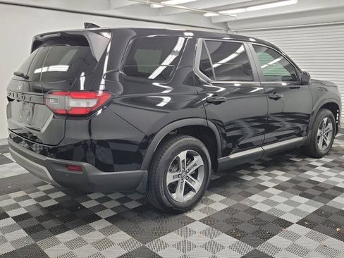 Certified 2024 Honda Pilot EX-L image 6