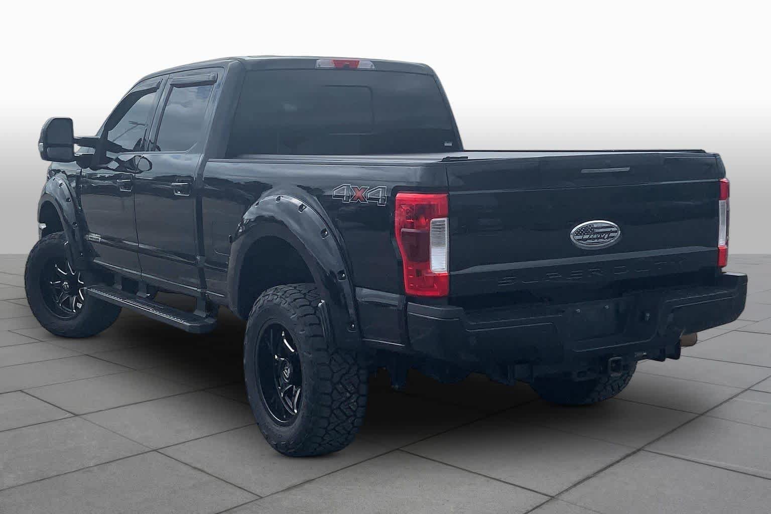 Used 2019 Ford F350 Lariat w/ Lariat Ultimate Package AWD/4WD image 12