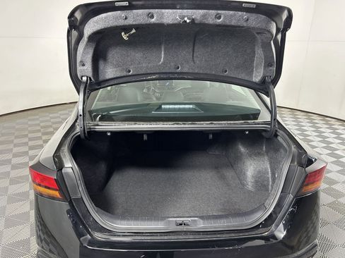 Certified 2025 Nissan Altima 2.5 SR image 12