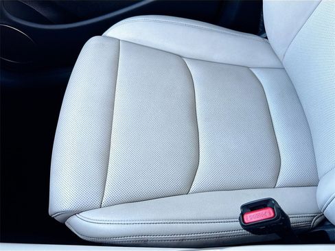 Used 2023 Genesis GV70 2.5T image 22