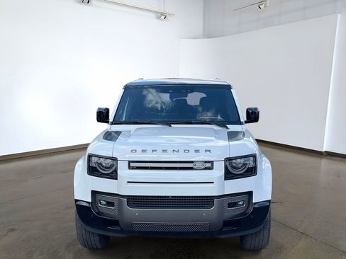 Used 2024 Land Rover Defender 110 X-Dynamic SE AWD/4WD image 8