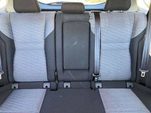 Used 2023 Nissan Rogue SV image 30