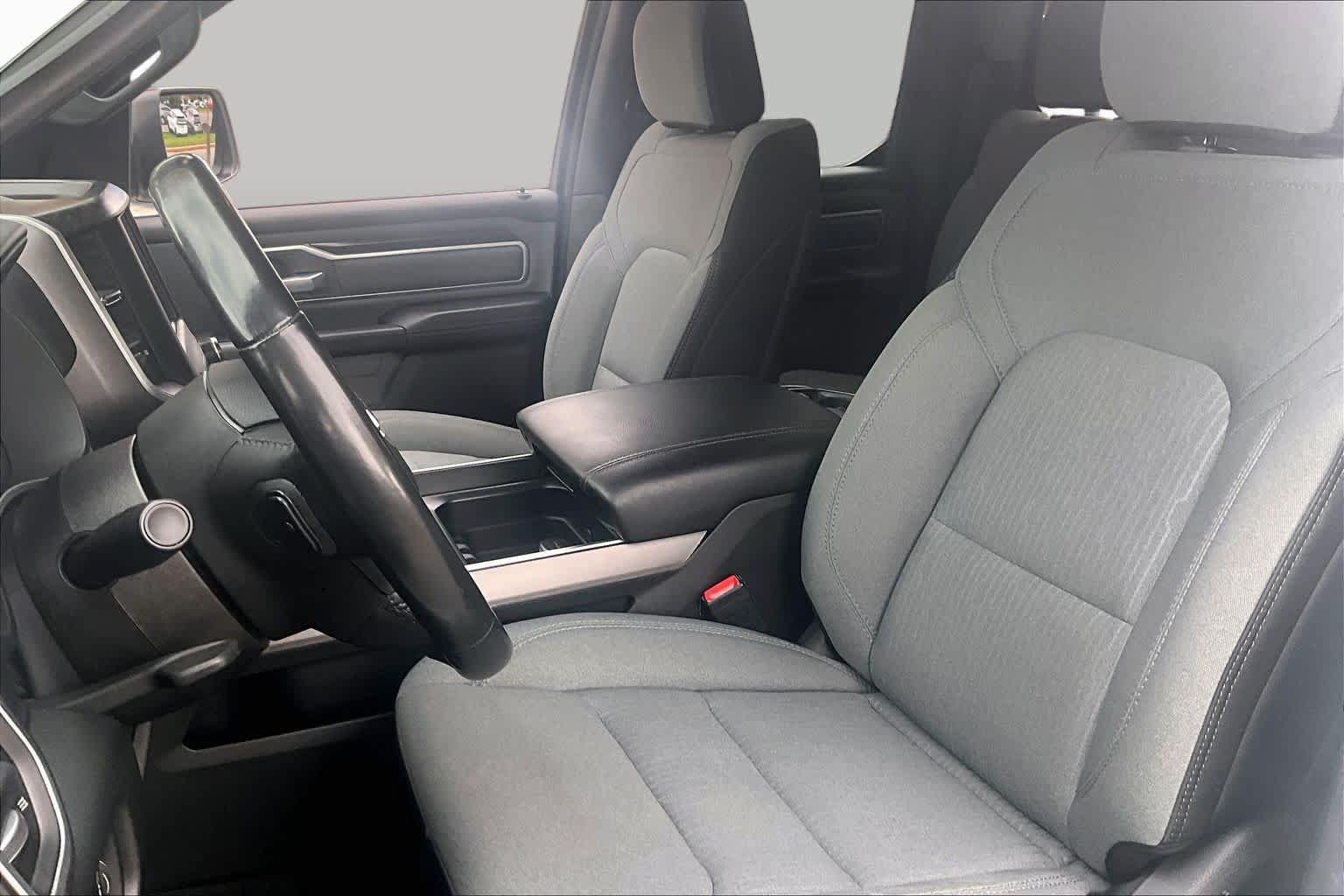Used 2022 RAM 1500 Big Horn AWD/4WD image 8