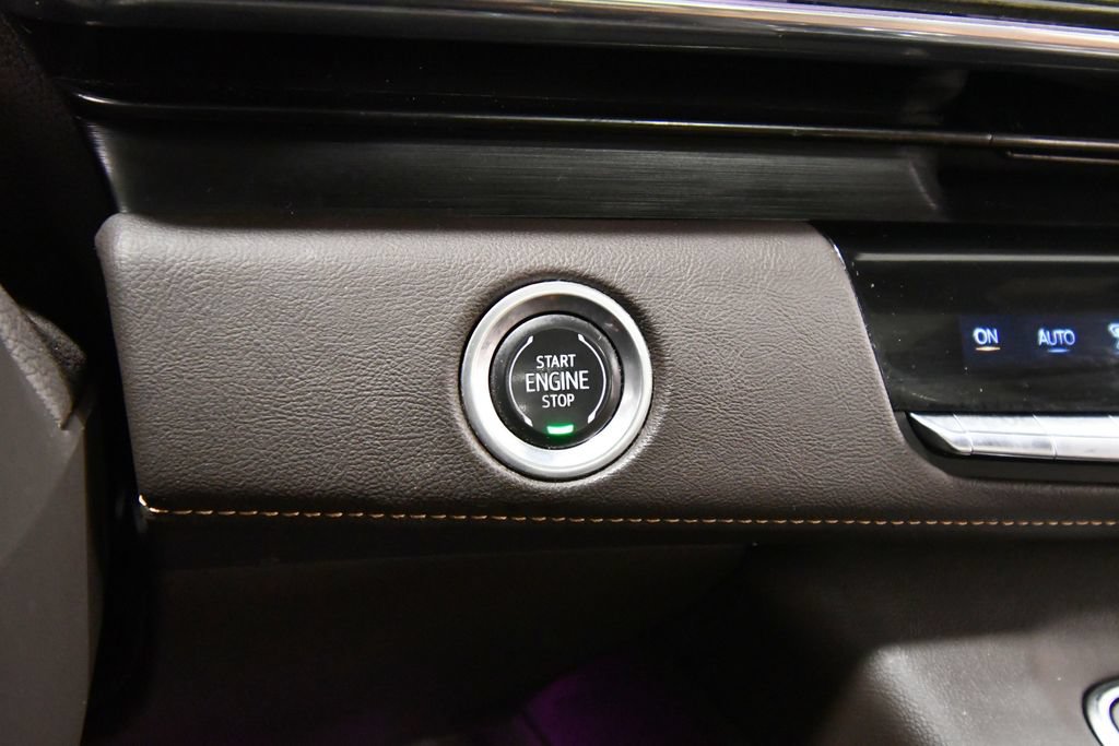 Used 2021 Cadillac Escalade Premium Luxury w/ Driver Assist Tech Package AWD/4WD image 28