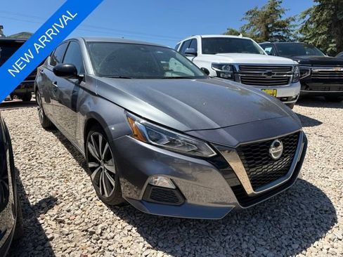 Used 2022 Nissan Altima 2.5 SR FWD image 3