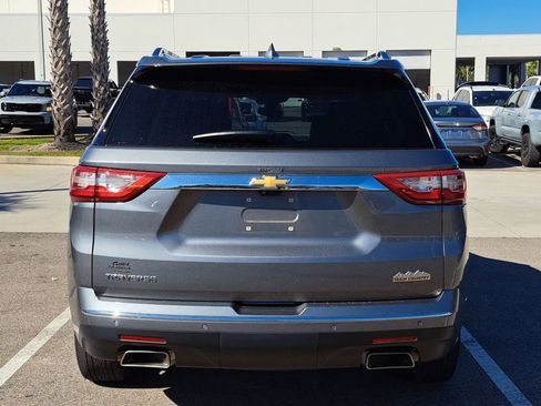 Used 2021 Chevrolet Traverse High Country image 7