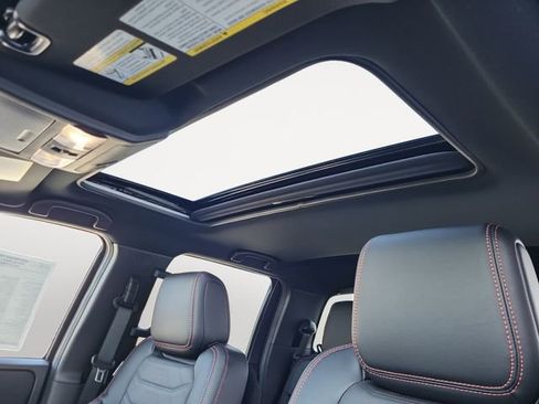 New 2025 Nissan Frontier PRO-4X w/ Pro Premium Package image 17