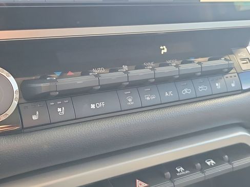 Used 2023 Toyota Tundra Limited image 30