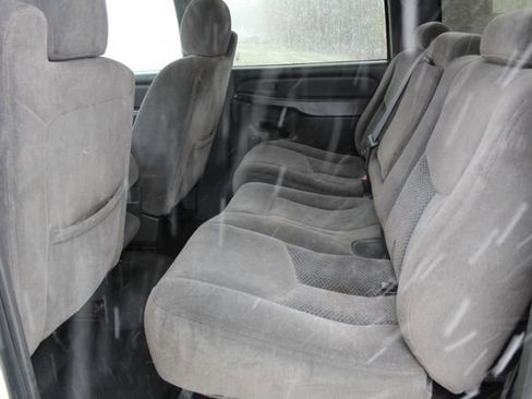 Used 2007 Chevrolet Silverado 2500 W/T w/ Heavy-Duty Power Package image 14