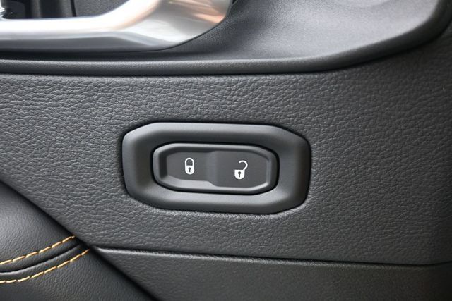New 2027 Jeep Wrangler Unlimited Sahara AWD/4WD image 13