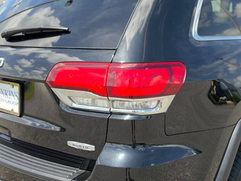 Used 2020 Jeep Grand Cherokee Laredo w/ Quick Order Package 2BN North AWD/4WD image 39