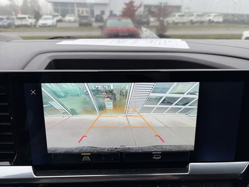 Used 2023 Chevrolet Silverado 1500 LT image 34