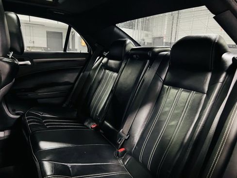 Used 2016 Chrysler 300 S image 27