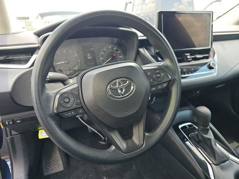 Used 2023 Toyota Corolla LE FWD image 13