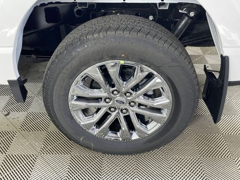 New 2025 Ford F150 Lariat w/ Equipment Group 502A High image 17