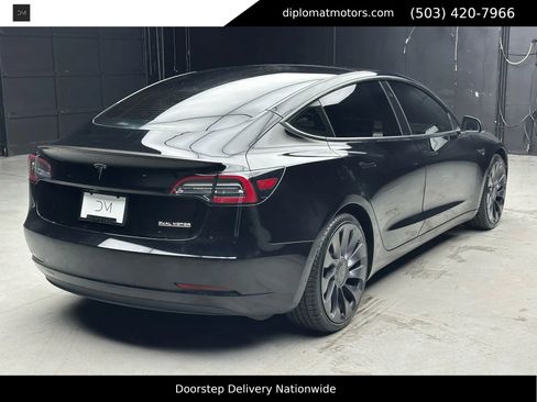 Used 2021 Tesla Model 3 Performance image 6