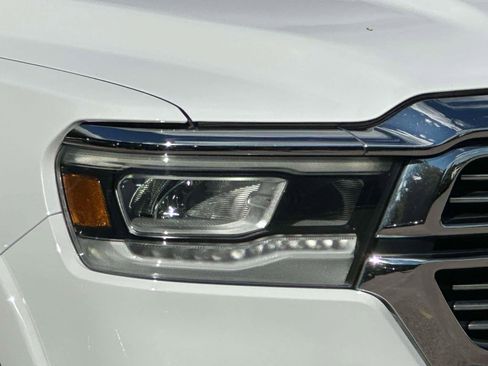 Used 2022 RAM 1500 Laramie image 8
