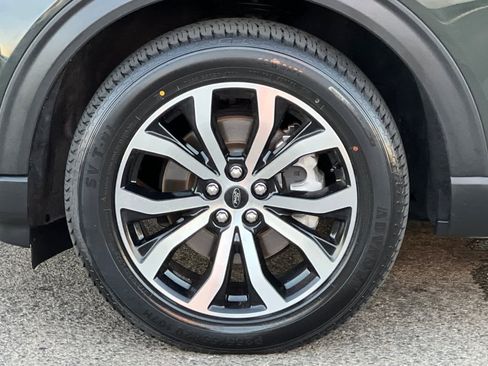 Certified 2022 Ford Explorer ST image 28